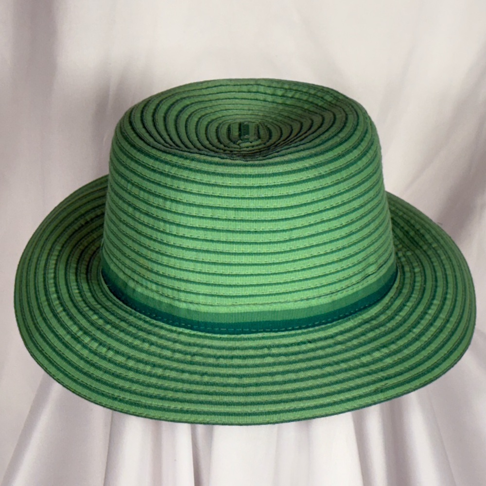 Never Worn, With Tag, Green Sunmer Hat